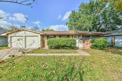 3517 Tanglebriar Dr, Pasadena, TX 77503 - photo 3