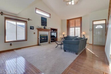 105 N Gadwall Ln, Downs, IL 61736 - photo 5