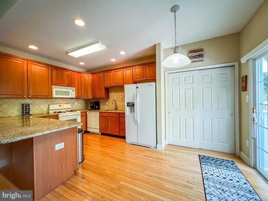 66 Brecknock Ct, Newtown, PA 18940 - photo 7