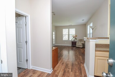 42420 Hollyhock Terrace unit 104, Ashburn, VA 20148 - photo 5