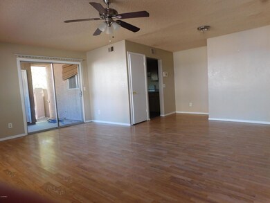 6902 W Monterosa St unit 1259, Phoenix, AZ 85033 - photo 3