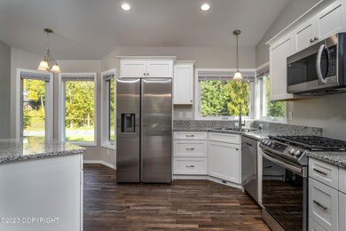 Dining to Kitchen