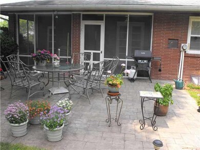Patio/Deck PATIO LOCATED OFF SCREENED-IN PORCH