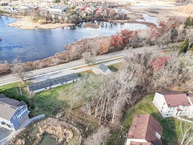 660 Flint Rd, Brighton, MI 48116 - photo 4