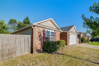 790 Morningside Dr, Centerton, AR 72719 - photo 3