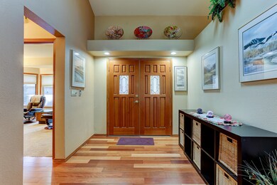 60658 Thunderbird, Bend, OR 97702 - photo 2