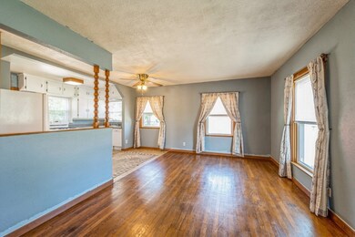 1511 E Ave NW, Cedar Rapids, IA 52405 - photo 6