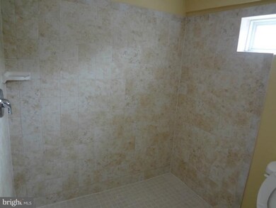 5606 Annapolis Rd, Bladensburg, MD 20710 - photo 3