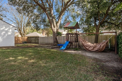 14947 Redwood Bend Trail, Houston, TX 77062 - photo 5