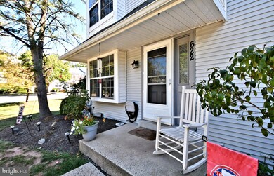 622 Greentree Ln, Norristown, PA 19403 - photo 3