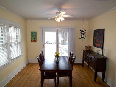 Dining Room Entertain family & friends in this won
