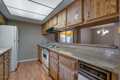 8847N8th-15