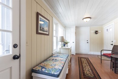 31 Middle St, Amherst, NH 03031 - photo 2