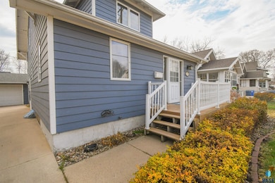103 W 26th St, Sioux Falls, SD 57105 - photo 2