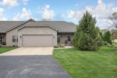 5 Claire Ct unit 5, Circleville, OH 43113 - photo 3