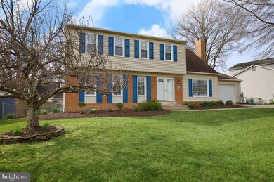 7923 Lake Pleasant Dr, Springfield, VA 22153 - photo 2