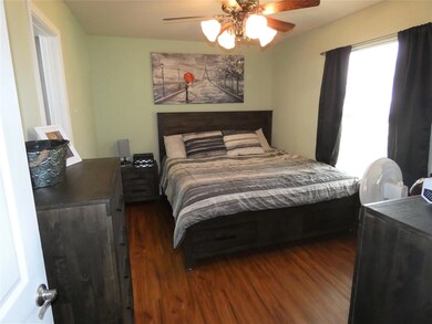 304 Allen Ave, Bonham, TX 75418 - photo 6