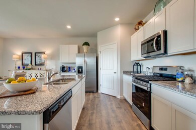 17157 Camellia Dr, Ruther Glen, VA 22546 - photo 5