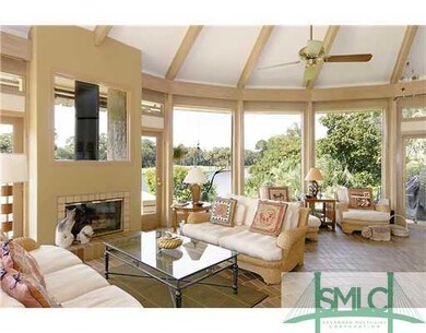 Den/Family/Great Room. This Family Room has a 270 
