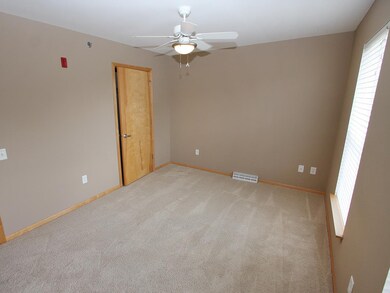 2793 Crinkle Root Dr unit 5, Fitchburg, WI 53711 - photo 6