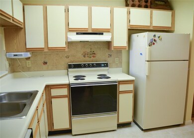 756 S Orlando Ave unit 104, Cocoa Beach, FL 32931 - photo 3