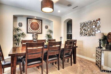 Formal dining room to the Left when you walk in th