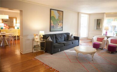 2406 Raymond Dr, Des Moines, IA 50310 - photo 5