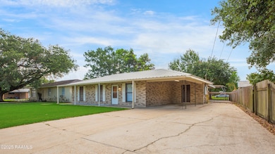 402 Curtis -3