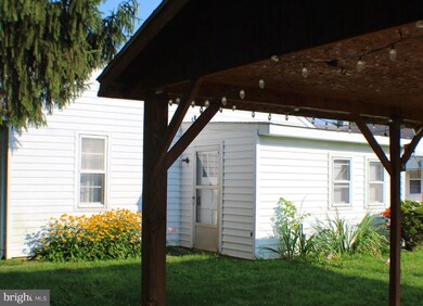 307 N Elm St, Moorefield, WV 26836 - photo 3