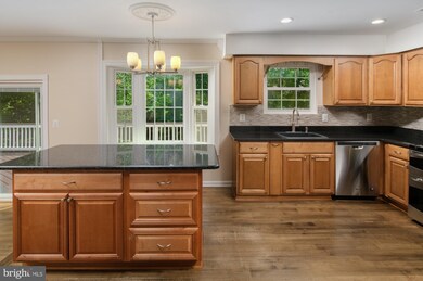 2301 Shawn Ct, Dunn Loring, VA 22027 - photo 6