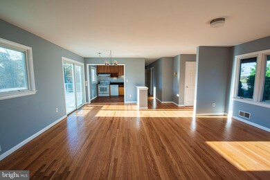 25701 Burnt Hill Rd, Clarksburg, MD 20871 - photo 4