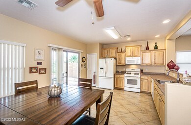 15844 Cayetano-24
