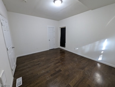 152 S 10th St, Newark, NJ 07107 - photo 5