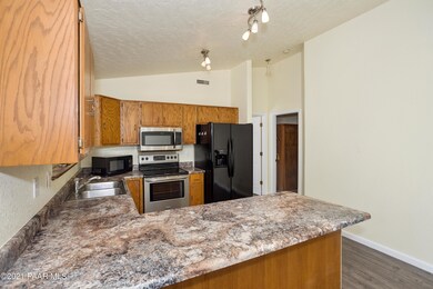 007_Kitchen