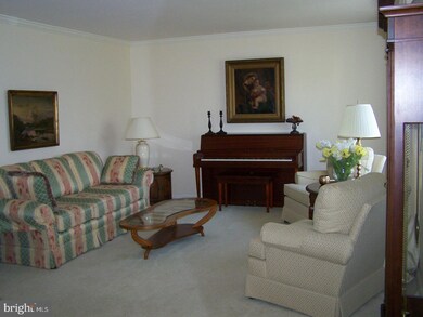 2504 Reedy Rd, Reading, PA 19609 - photo 5