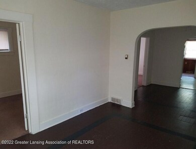 512 Smith Ave, Lansing, MI 48910 - photo 4