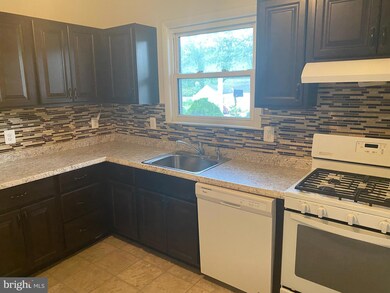 7 N Warwick Rd, Somerdale, NJ 08083 - photo 5