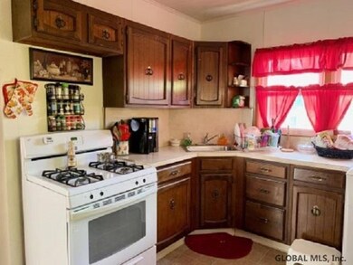 932 Wendell Ave, Schenectady, NY 12308 - photo 6