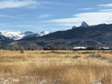 939 Paiute St, Driggs, ID 83422 - photo 7