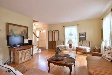 521 S Poplar Ave, Elmhurst, IL 60126 - photo 5