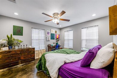 611 W Coffin St, Denison, TX 75020 - photo 4