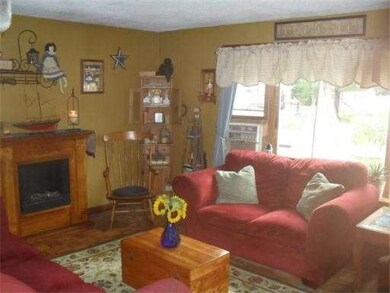 44 Border Rd, Holbrook, MA 02343 - photo 3