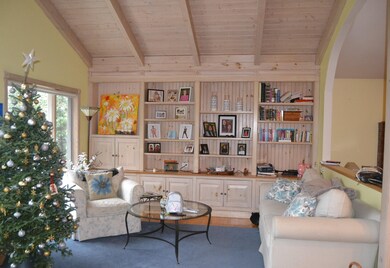 20 Sea Glen Rd, Oak Bluffs, MA 02557 - photo 7