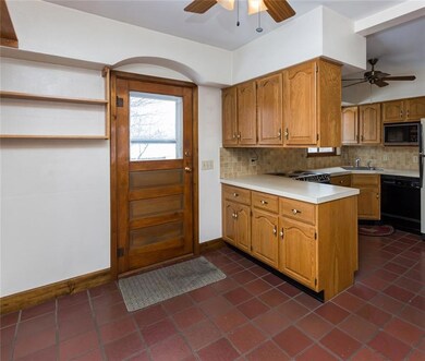 1423 64th St, Windsor Heights, IA 50324 - photo 6