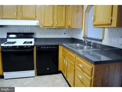 32 Tuckerton Rd unit 137A, Reading, PA 19605 - photo 5