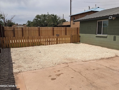404 E 4th St, Winslow, AZ 86047 - photo 4