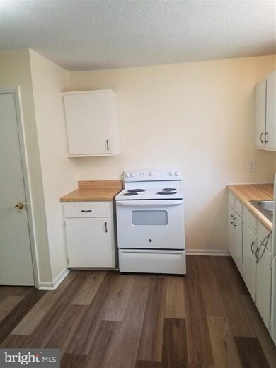 111 Perth Way unit 3, Shepherdstown, WV 25443 - photo 4