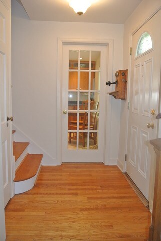 317 N Jefferson St, Batavia, IL 60510 - photo 3