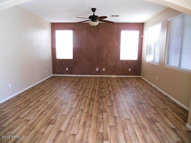 023-479996 - family room