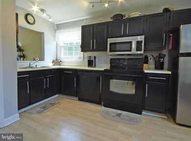 10717 Cobblestone Dr, Spotsylvania, VA 22553 - photo 5